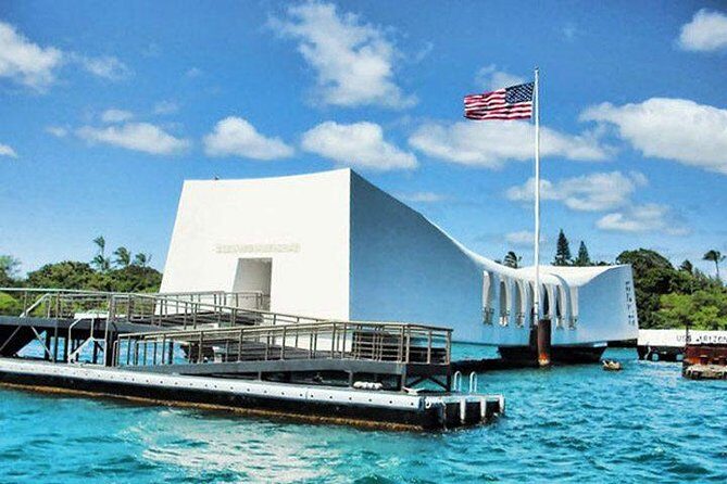 Oahu: Pearl Harbor USS Arizona Memorial - Punchbowl Crater: The Bonus Memorial Stop That Changes the Tone
