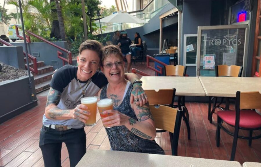 Oahu: Sips & Secrets of Hawaii Pub Crawl - The Hawaiian history angle: what makes it more than trivia