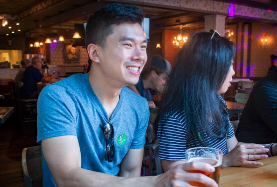 Oahu: Sips & Secrets of Hawaii Pub Crawl - What you should bring (and what can trip you up)