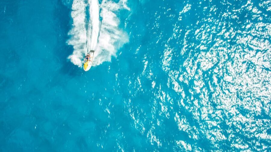 Oahu: Tandem Jet Ski Adventure on Maunalua Bay - Hydro hoist launch and WaveRunner tutorial: where beginners feel safe fast