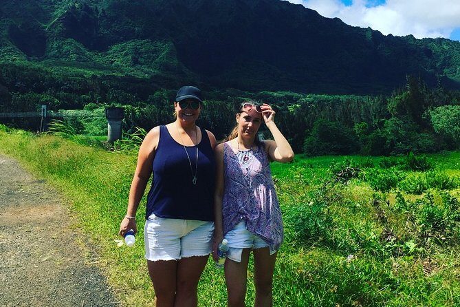 Oahu Uncovered: Full Island Tour with a Local Guide - Nu’uanu Pali Lookout: history you can feel in the wind