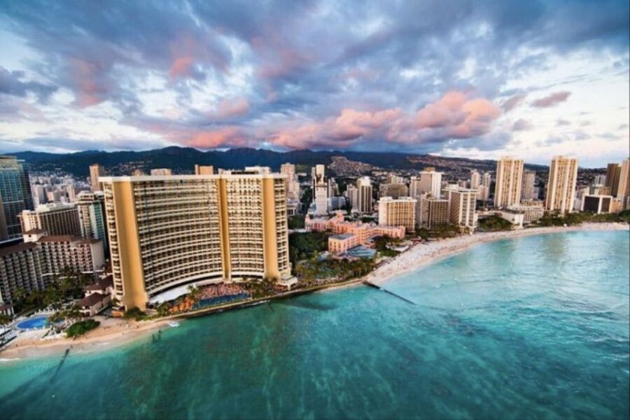 Oahu: Waikiki 20-Minute Doors On / Doors Off Helicopter Tour - Punchbowl Crater: A Quiet, Unique View in the Middle of the Flight