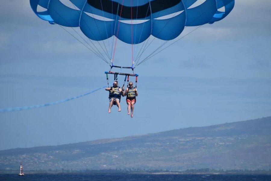 Oahu: Waikiki Parasailing - From the dock to open water: what happens before the canopy lifts