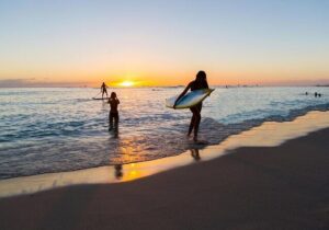 Oahu's Waikiki Coast: Moana’s Sunset Cocktail Sail - What makes the Moana Catamaran special on the water