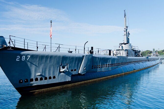 Pearl Harbor [Early Access], USS Arizona & Historic Honolulu Tour - The Honolulu walk after Pearl Harbor: royal landmarks, monuments, and quick context
