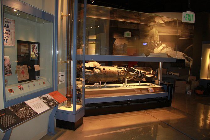Pearl Harbor History Remembered Tour from Ko Olina - Food, bags, and ID: the stuff that can ruin (or save) your day