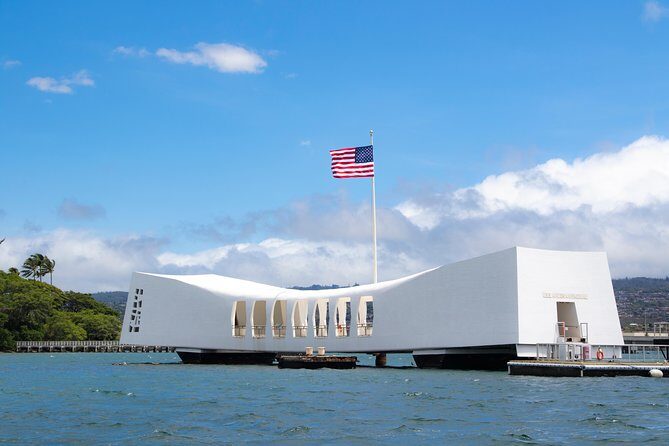 Pearl Harbor USS Arizona Memorial and Honolulu City Tour - Getting There Smoothly: Pickup and Small-Group Logistics