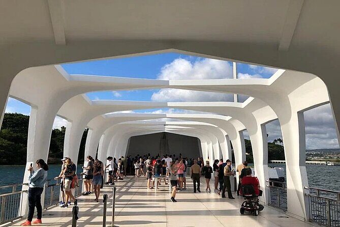 Pearl Harbor USS Arizona Memorial & Battleship Missouri - Waikiki pickup and drop-off: convenient, but not every hotel