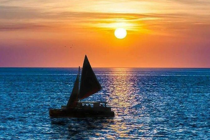 Polynesian Canoe Sunset Sail - Meeting point and timing: how to start this sail without stress