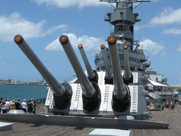 Premium Pearl Harbor Small Group Tour with Lunch - Key highlights that make this tour work