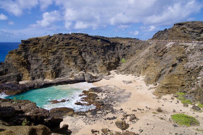 Private Circle Island Tour-Oahu-Customizable - Makapu‘u Point: ocean views, and whale-season bonus