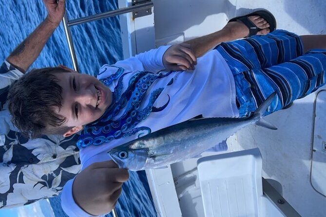Private Fishing Charter for Family and Friends in Honolulu - Entering the day: who this Honolulu charter is really for