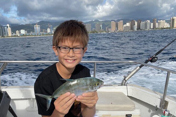 Private Fishing Charter for Family and Friends in Honolulu - What’s included, and what you should bring for a smooth day