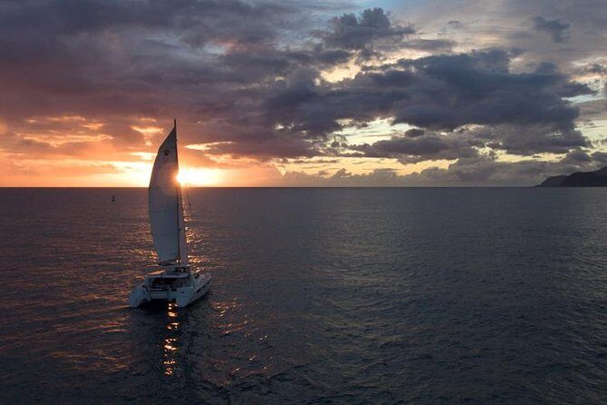 Private Oahu Sunset Charter with Tasting and Drinks - Ko Olina Marina is the smart way to start your sunset
