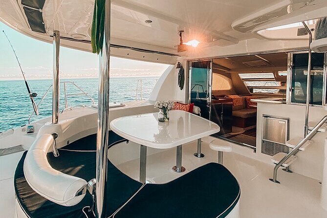 Private Oahu Sunset Charter with Tasting and Drinks - Price and value: what you’re paying for on a private 2–2.5 hour cruise