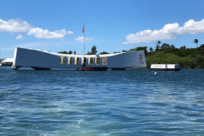 Private Pearl Harbor and Honolulu City Tour - Private tour logistics: mini-van comfort and small-group control