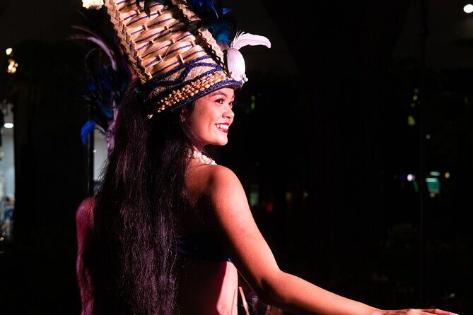Queens Waikiki Luau with Dinner Buffet and Cultural Activities - Dinner Buffet: Hawaiian-Style Food and What to Watch For