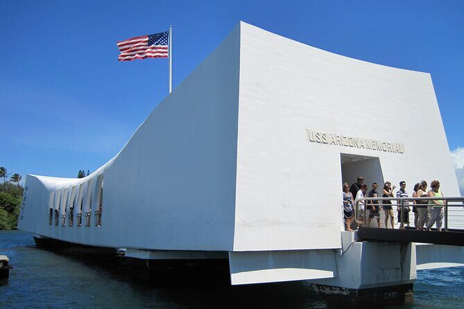 Roundtrip Shuttle from Waikiki-Pearl Harbor National Memorial - Key Highlights I’d Focus On
