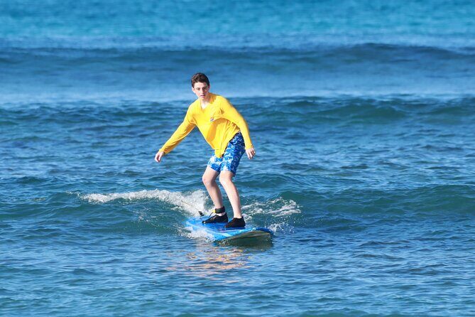 Semi-Private Surfing Lesson in Waikiki, Oahu - Gear you get: less shopping, more surfing time