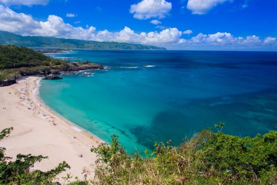 Small Group Tour of Honolulu Scenic Vistas with Sunset - Halona Blowhole and Hawaii Kai: ocean drama between photos