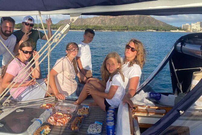 Small Group Waikiki Sunset Sailing Tour - Stop 3: Magic Island and the Aala Moana Beach Park Angle