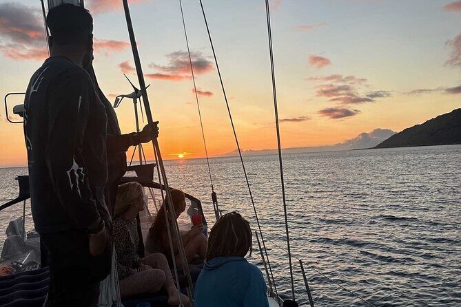 Small Group Waikiki Sunset Sailing Tour - A Small-Group Waikiki Sunset Sail That Feels Like Your Own Time