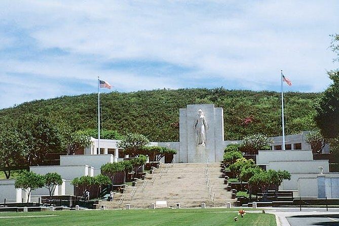 Stars and Stripes Tour: Pearl Harbor and Battleship Missouri - What’s included vs. what to plan for
