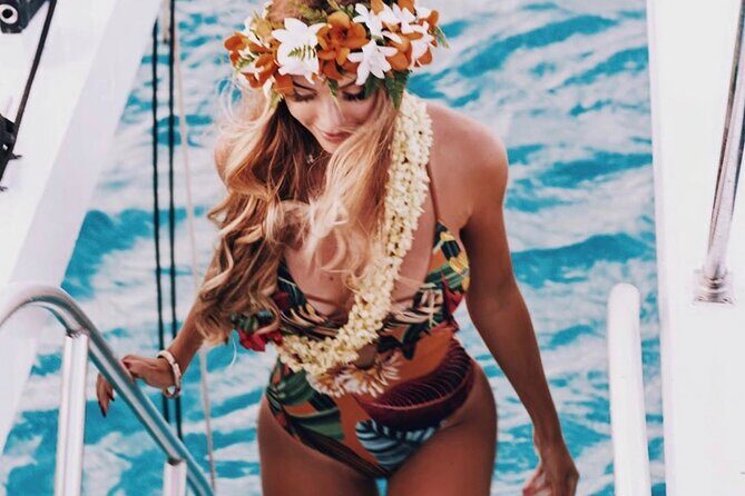 Sunset Boat Cruise: Swim and Cruise Waikiki - Drinks, Snacks, and the BYOB Line