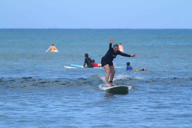 Surf Lessons on the North Shore Great for Families and all Ages - Price and value: what $165 per person really buys you