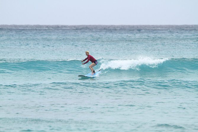 Surfing Lessons On Waikiki Beach - Tides, timing, and weather: planning choices that can change your lesson