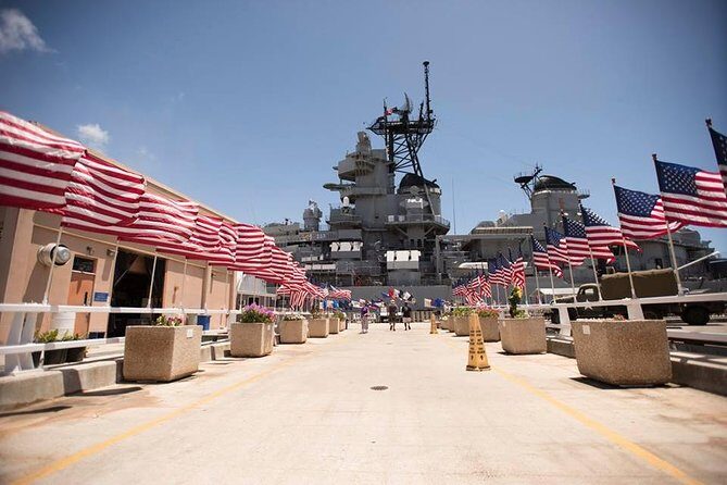 The Best of Pearl Harbor Full Day Tour - USS Missouri Memorial and USS Bowfin: WWII at Sea, Up Close