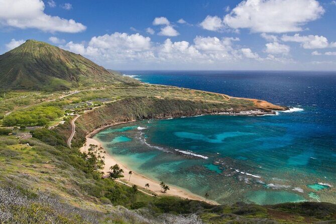 Tour of North Shore & Waimea Waterfall - Dawn-to-dusk start in Waikiki: getting out early pays off