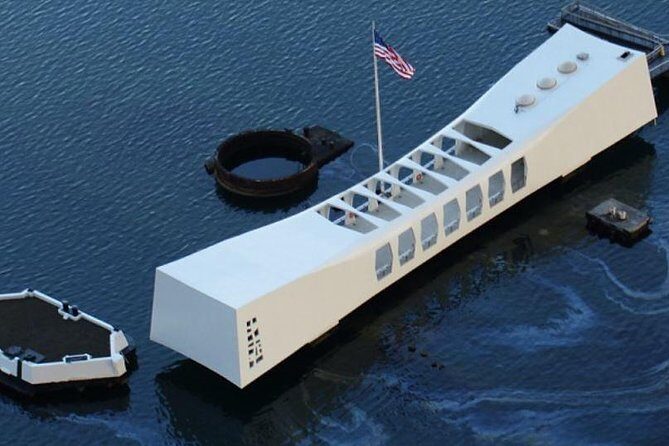 Ultimate Pearl Harbor Circle Island - USS Arizona Memorial by boat: the experience you came for