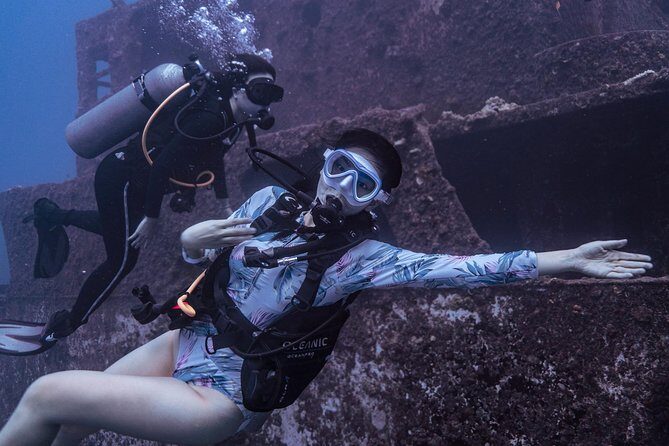Waikiki 2 Tank World Class Wreck SCUBA Diving - Certified Only - Certified Diver Only: the Training Level You Need