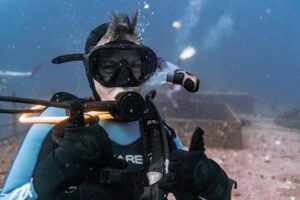 Waikiki 2 Tank World Class Wreck SCUBA Diving - Certified Only - 6:30am Check-In and Carrying 30lb Tanks