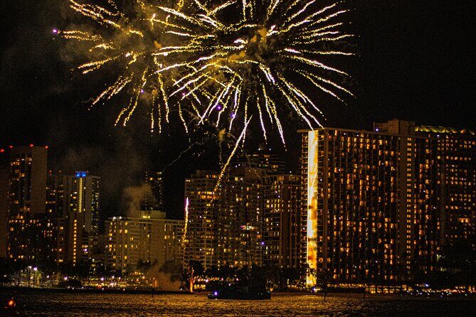 Waikiki Friday Night Fireworks Cruise + Fireworks Festival 3/15 - Stop 3: Hilton Hawaiian Village Fireworks From Your Boat Seat