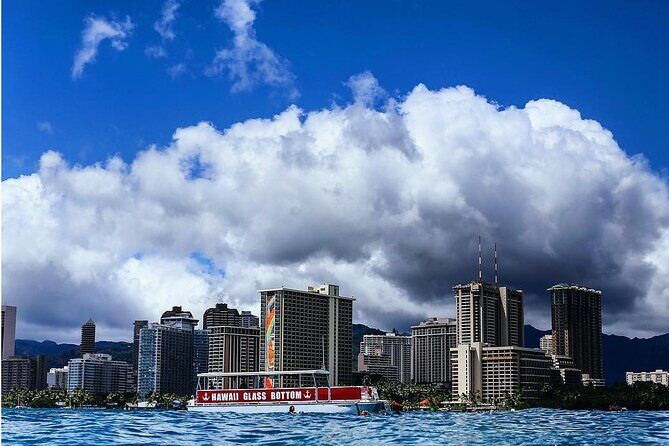 Waikiki Glass Bottom Boat Cruise - Comfort checklist: seating, restrooms, and staying steady