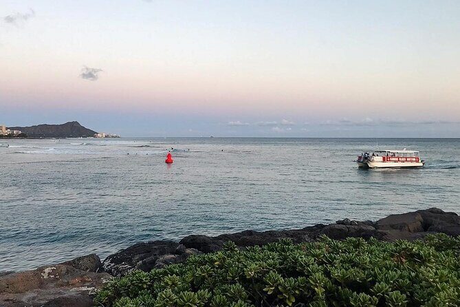 Waikiki Glass Bottom Boat Sunset Cruise - Waikiki to Diamond Head: the sunset route you actually want