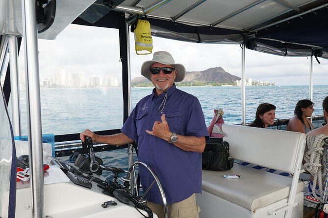 Waikiki Green Sea Turtle Snorkeling Tour - Boat Excursion - What wildlife viewing can look like (and what not to expect)