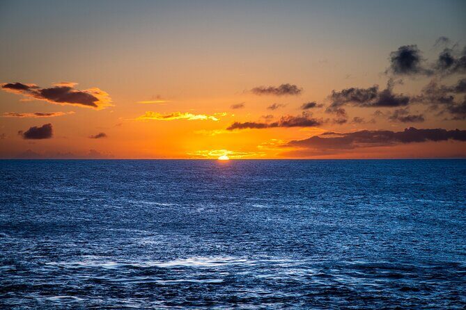 Waikiki Sunset Cocktail Cruise - Hilton Hawaiian Village - Timing tactics: how to maximize the sunset (without stressing)