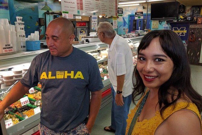 We Go Eat: Secret Aloha Bites Tour - Weather matters, because the tour needs motion